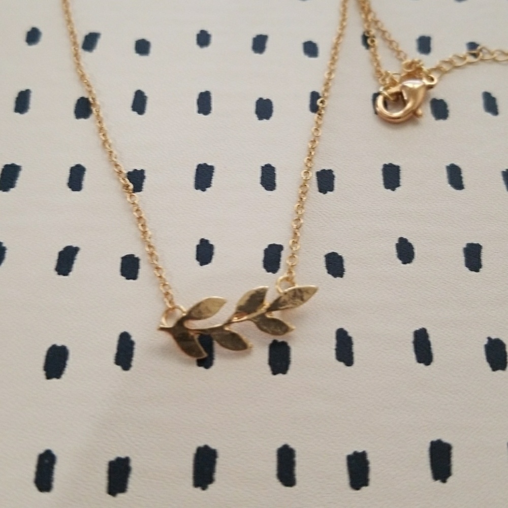 Dainty Leaf Branch Pendant Necklace | Gold